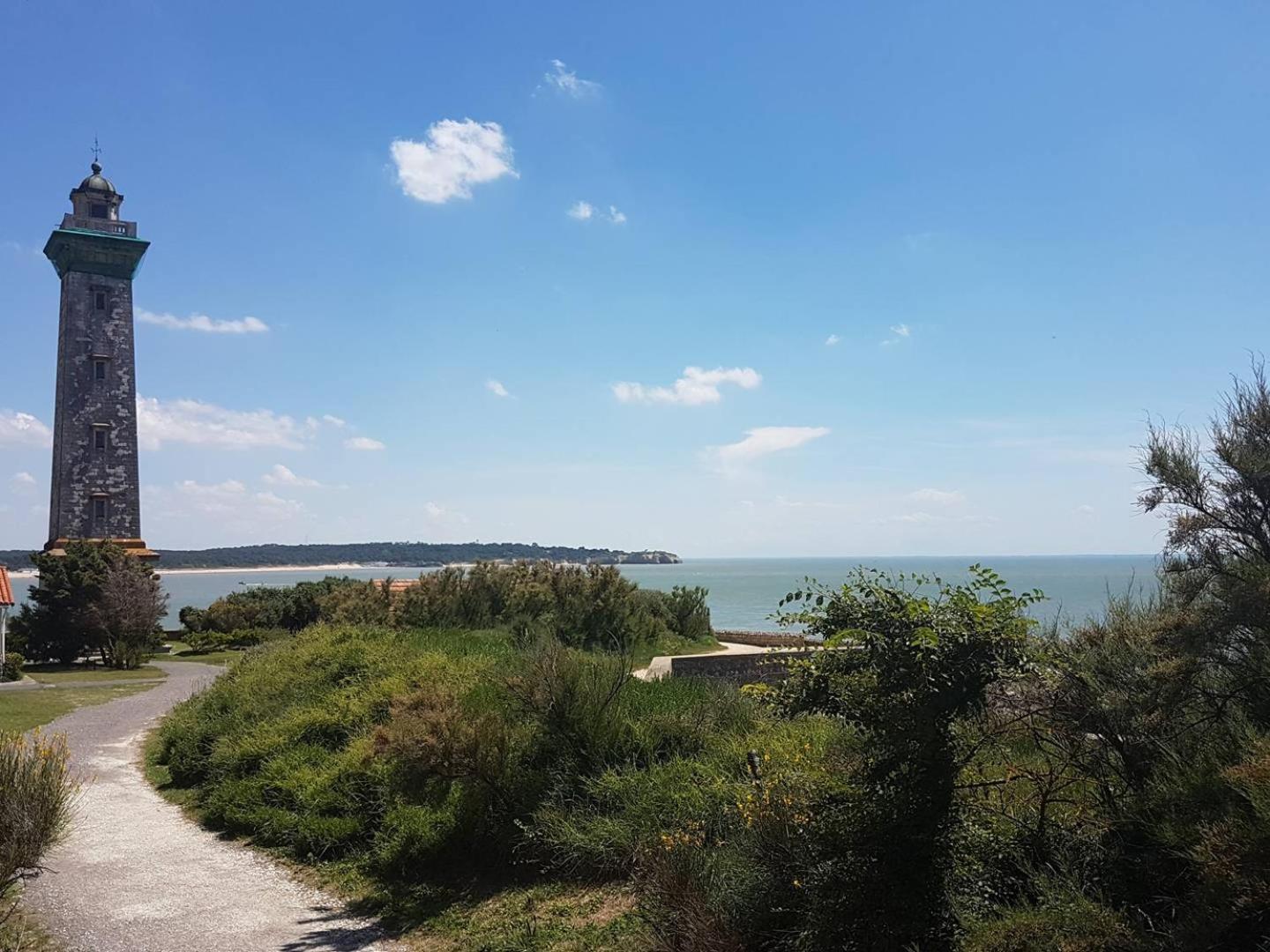 Saint Georges De Didonne - Emplacement Priviligie Pour Un Sejour A Deux Ou En Solo Exterior foto